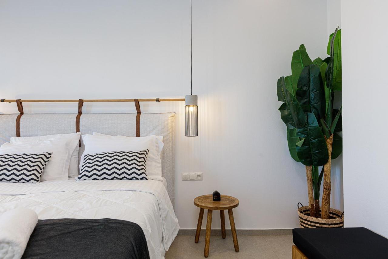 Eleven Boutique Suites Ставроменос Экстерьер фото