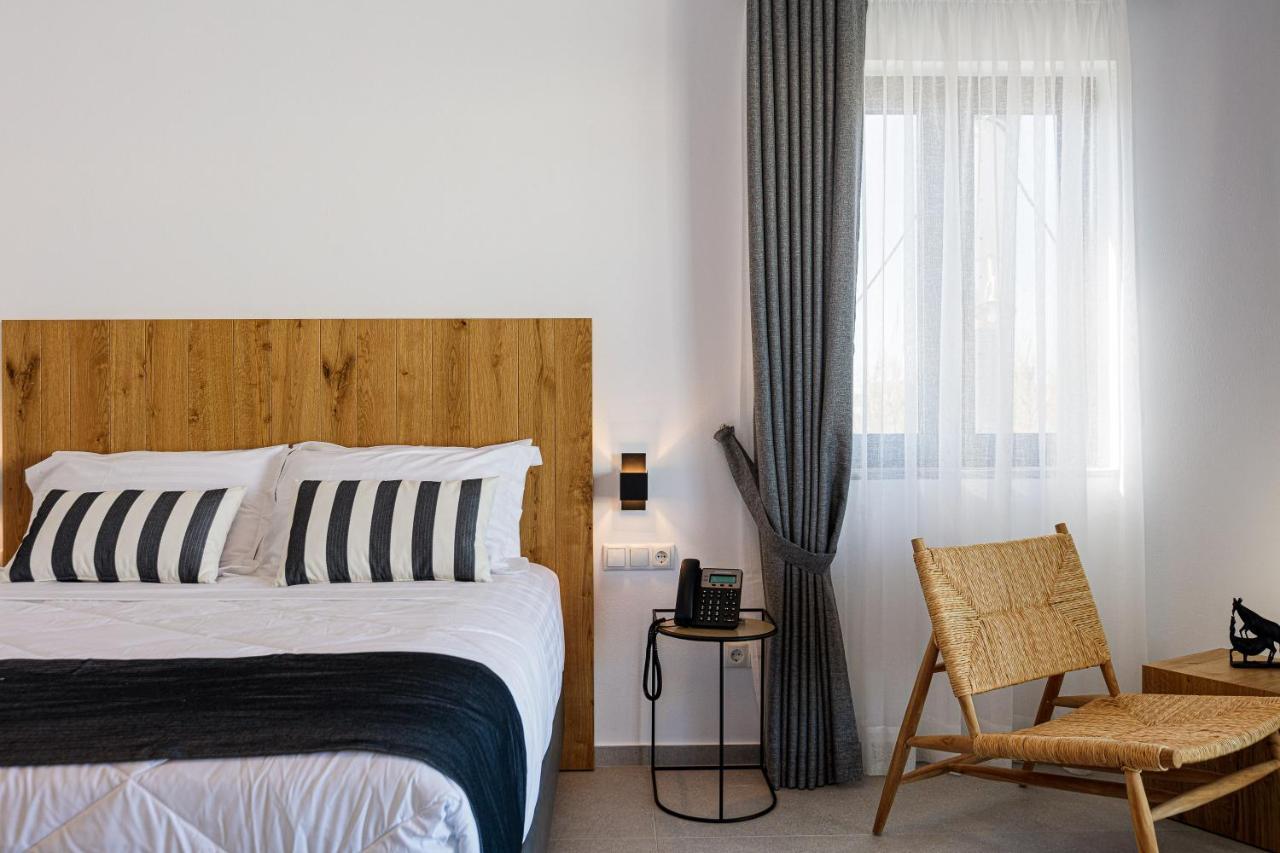 Eleven Boutique Suites Ставроменос Экстерьер фото